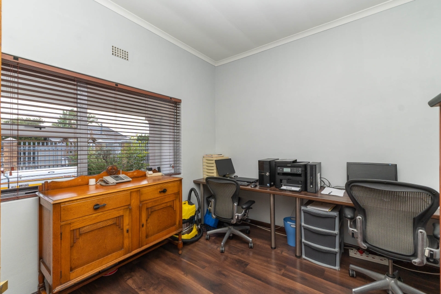 4 Bedroom Property for Sale in Churchill Estate Western Cape